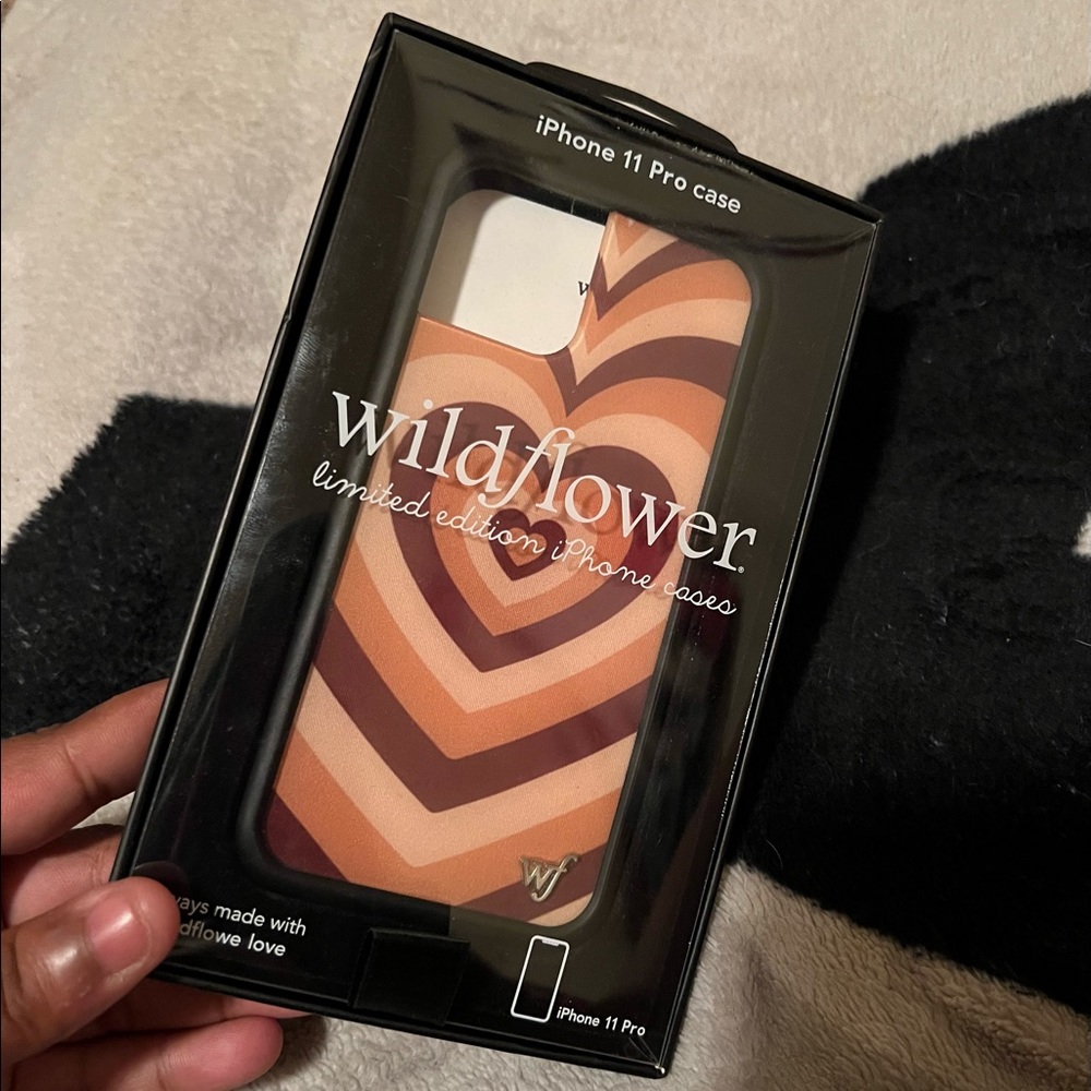 LATTE LOVE WILDFLOWER CASE☕️💓